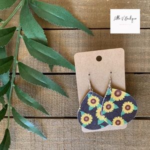 Black Handmade Sunflower Faux Leather Earrings